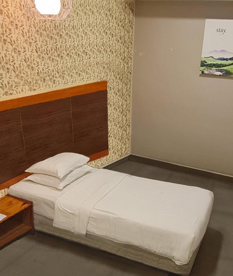 קואלה ליפיס Hotel Bestari מראה חיצוני תמונה